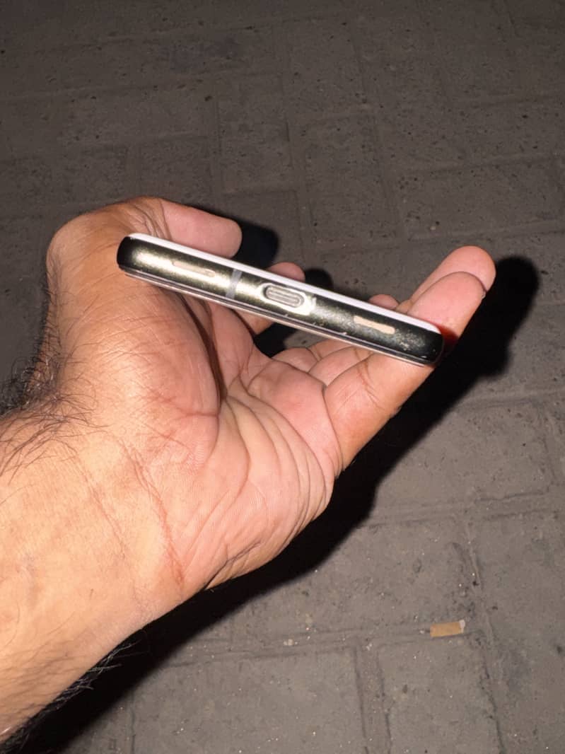 Google Pixel 6a 1