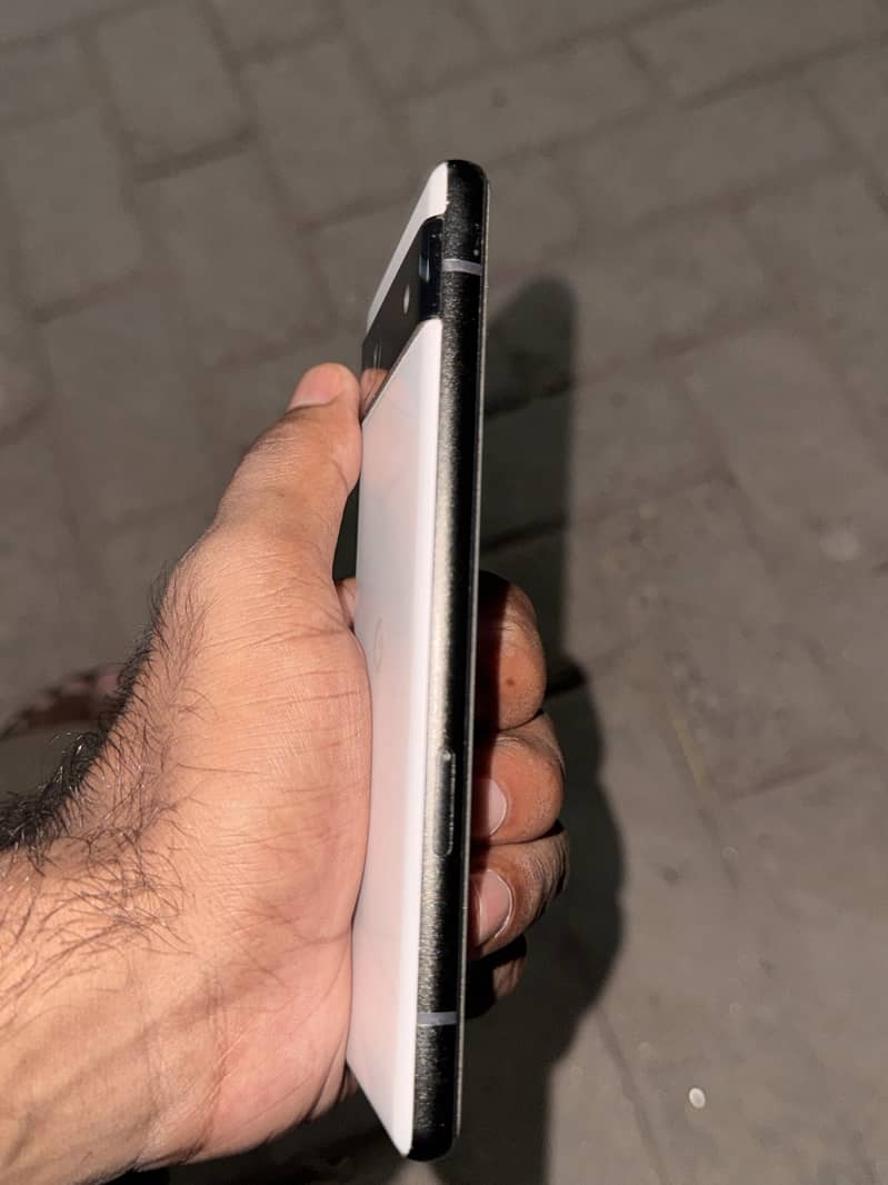 Google Pixel 6a 5