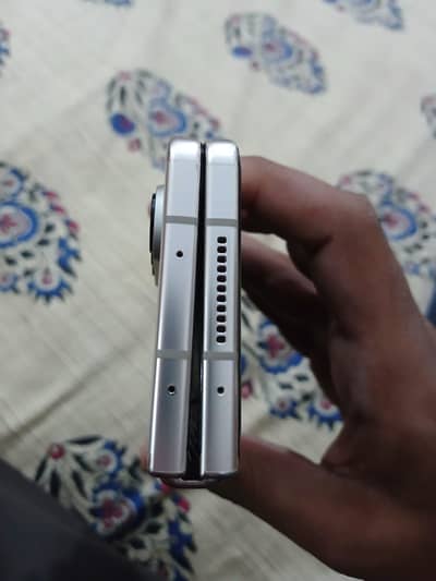 Samsung Mobile Z Fold 4 12/512