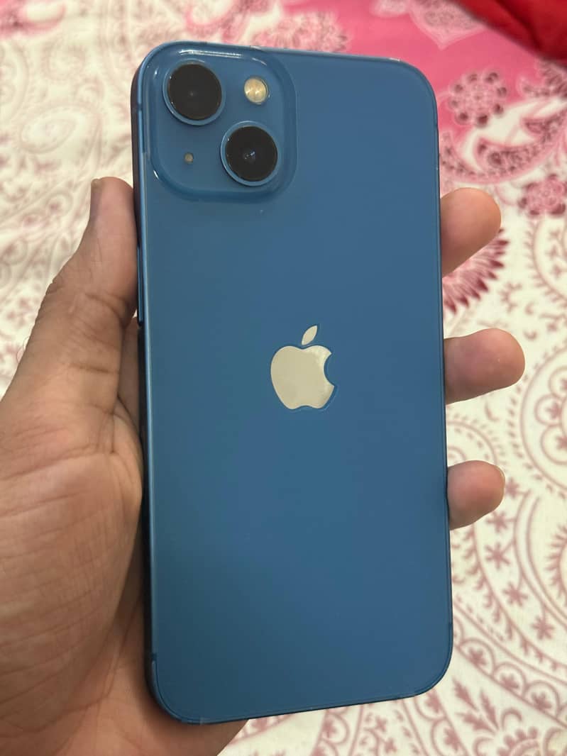 Apple iPhone 13 5
