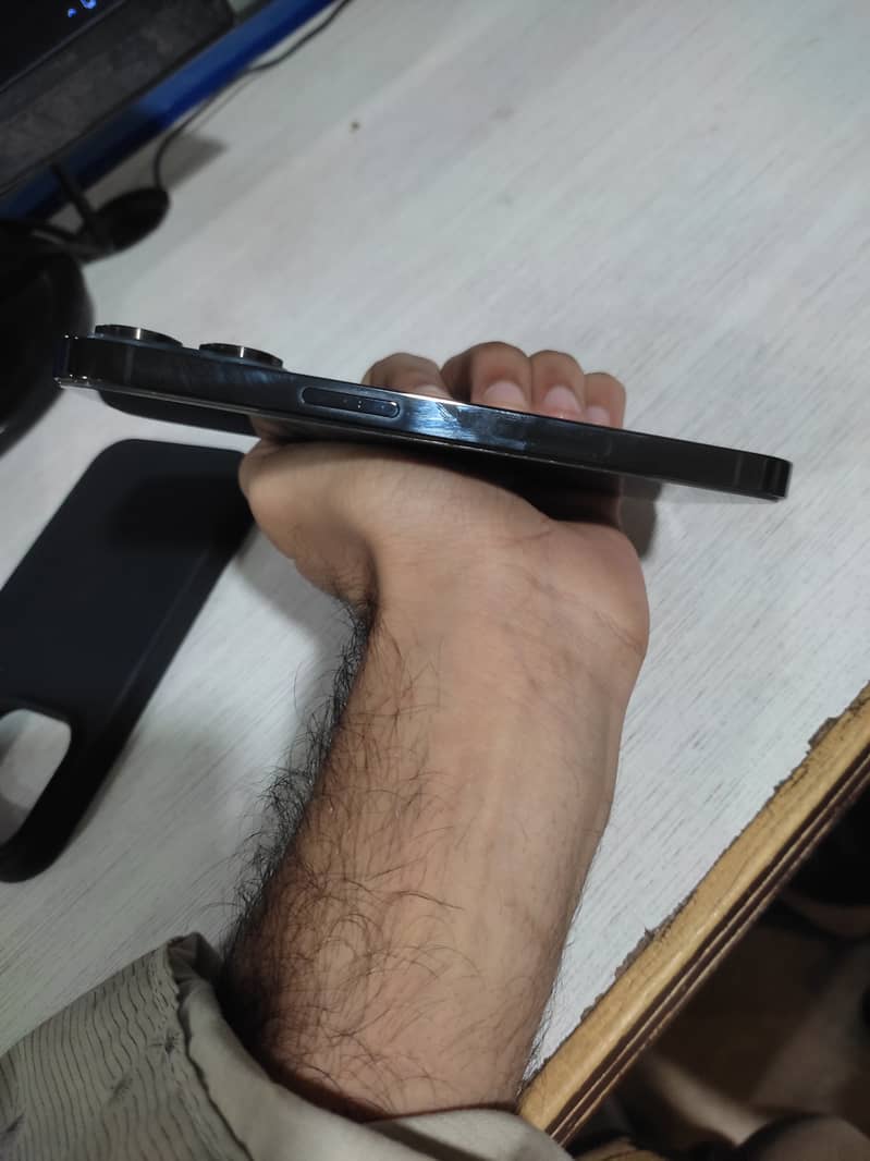 Iphone 14 pro 3
