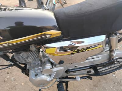 i m selling my CG125 Special Edition