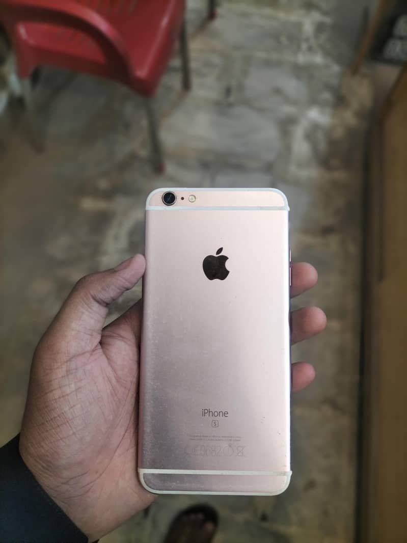 Apple iPhone 6S Plus 0