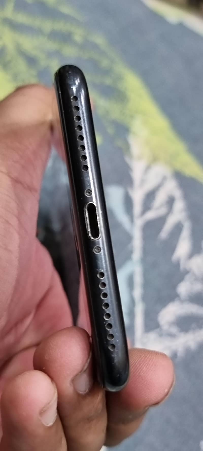 Apple iPhone 7 Plus 1