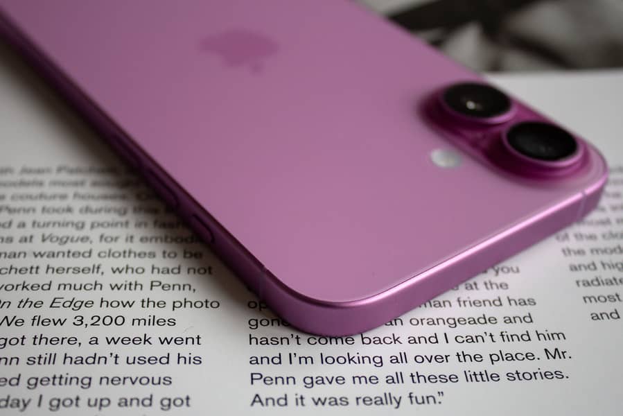 Apple iPhone 16 Plus 1