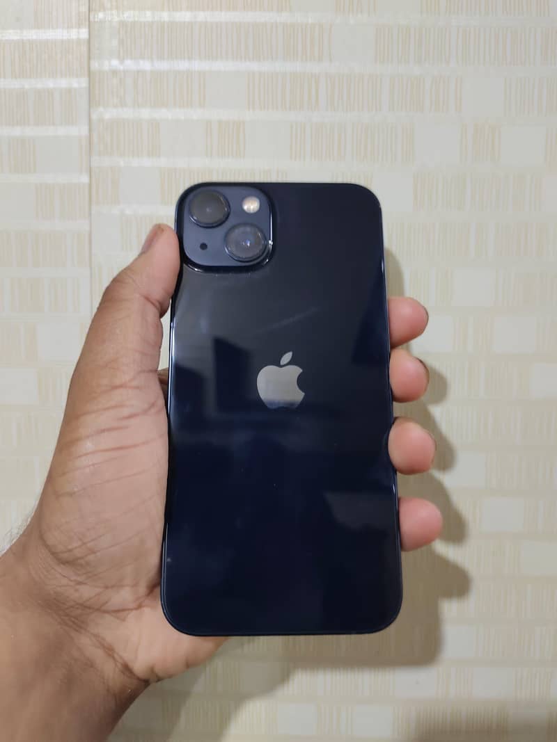 Apple iPhone 13 6