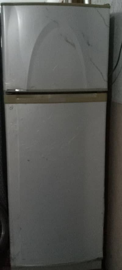 refrigerator/fridge