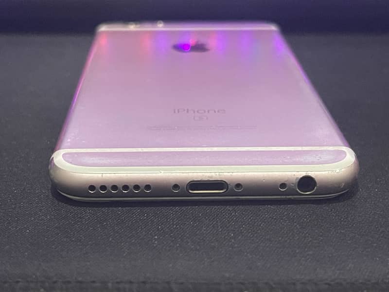 Apple iPhone 6S 4