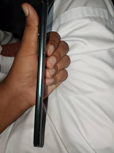 Vivo V30