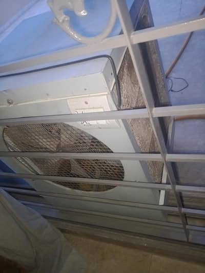 cooler M size just 2 months used
