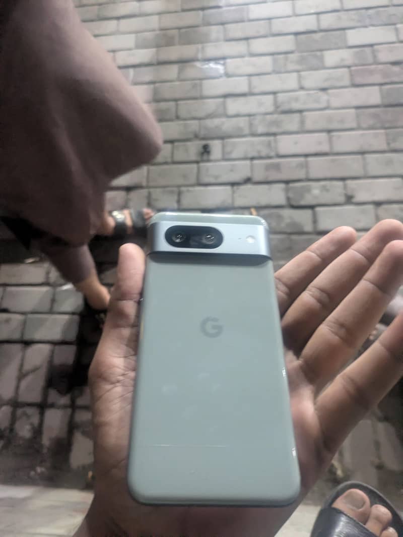 Google Pixel 8 0