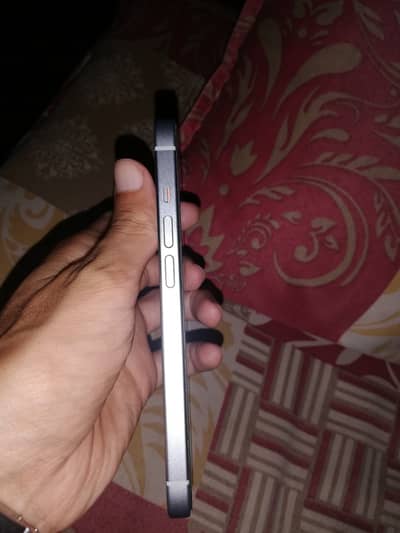 IPhone 15 jv