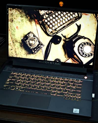 Alienware m15 R3 - RTX 2070 Super - Full Box - Scratchless Condition