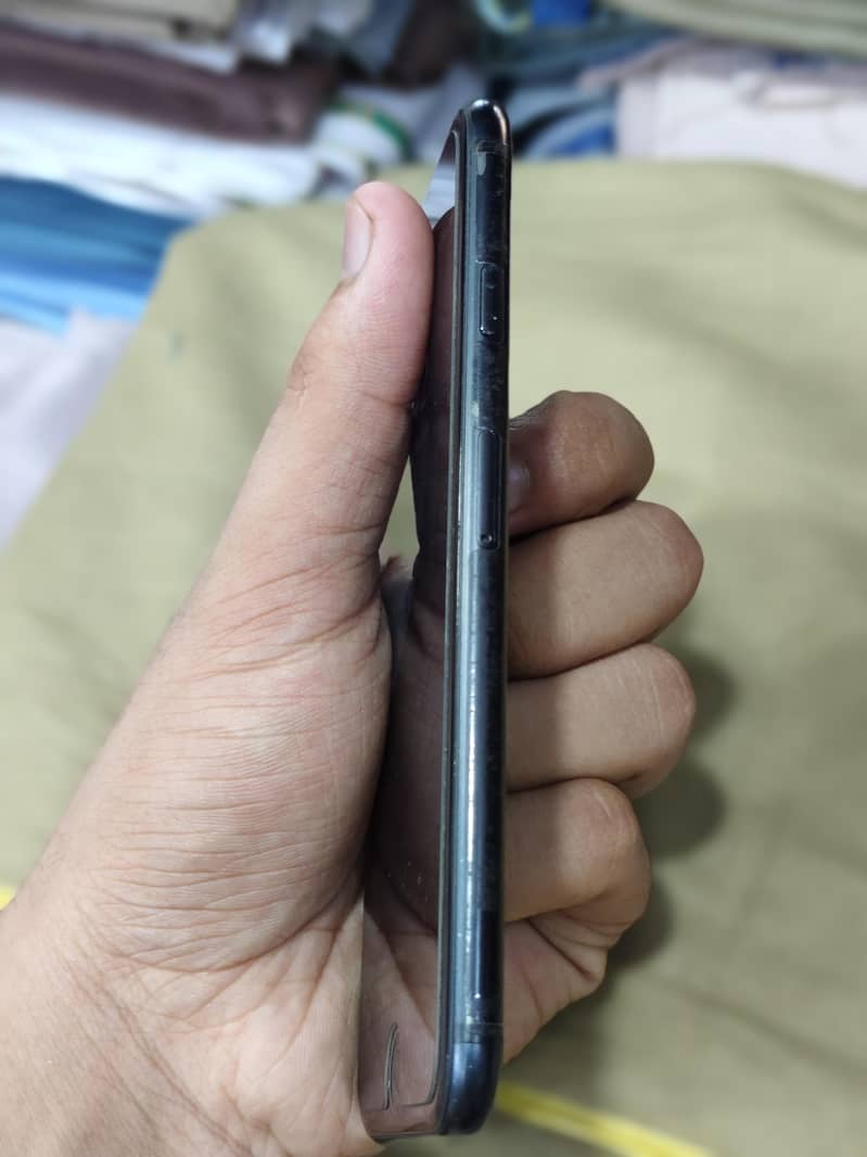 Apple iPhone 7 1