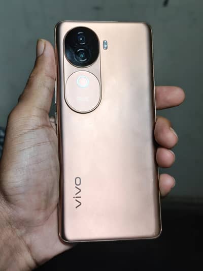 Vivo V40e