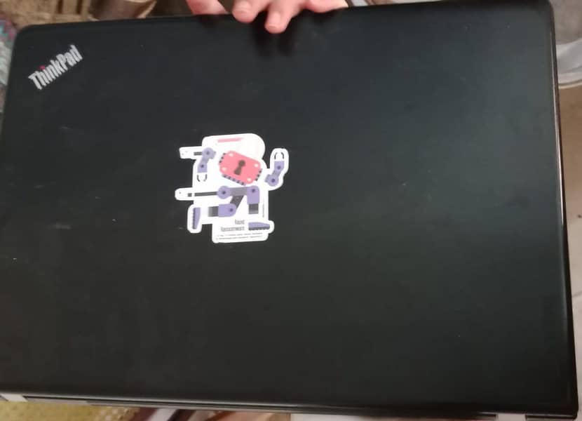 Thinkpad E570 i7 7th gen with dedicated GPU whatsApp 03488132672 0