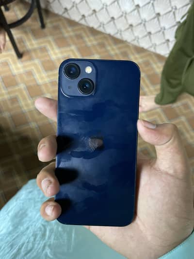 Apple iPhone 13