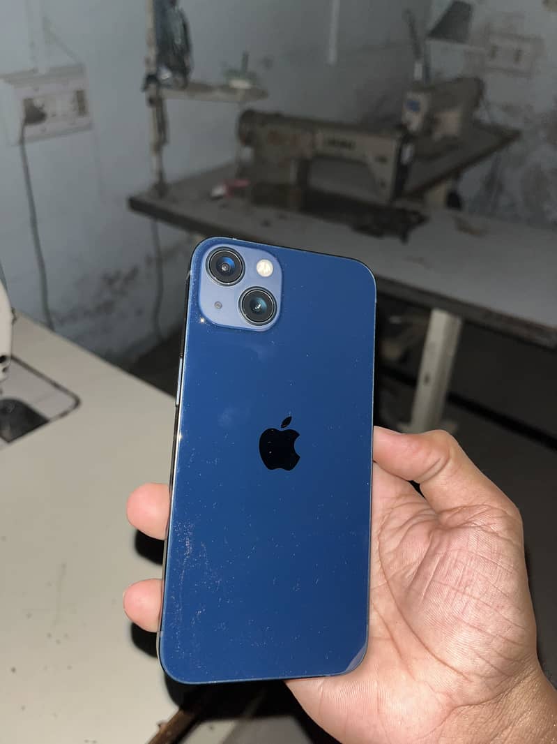 Apple iPhone 13 1