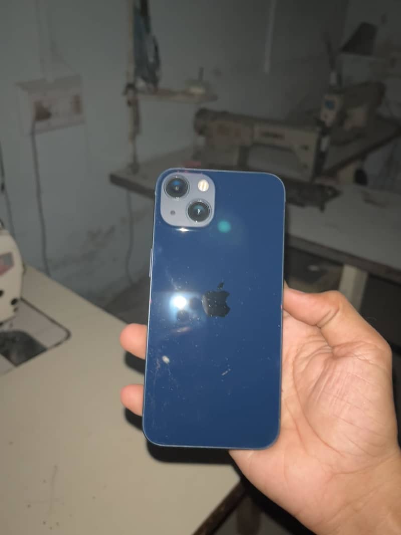Apple iPhone 13 2