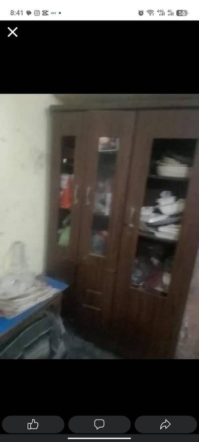 furniture hai bed bhi hai double bed hai bed ki tasvir Nahin lagai Hui