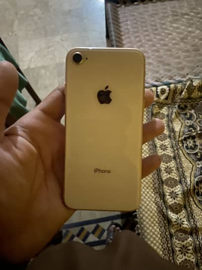 Apple iPhone 8