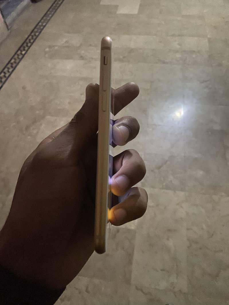 Apple iPhone 8 2