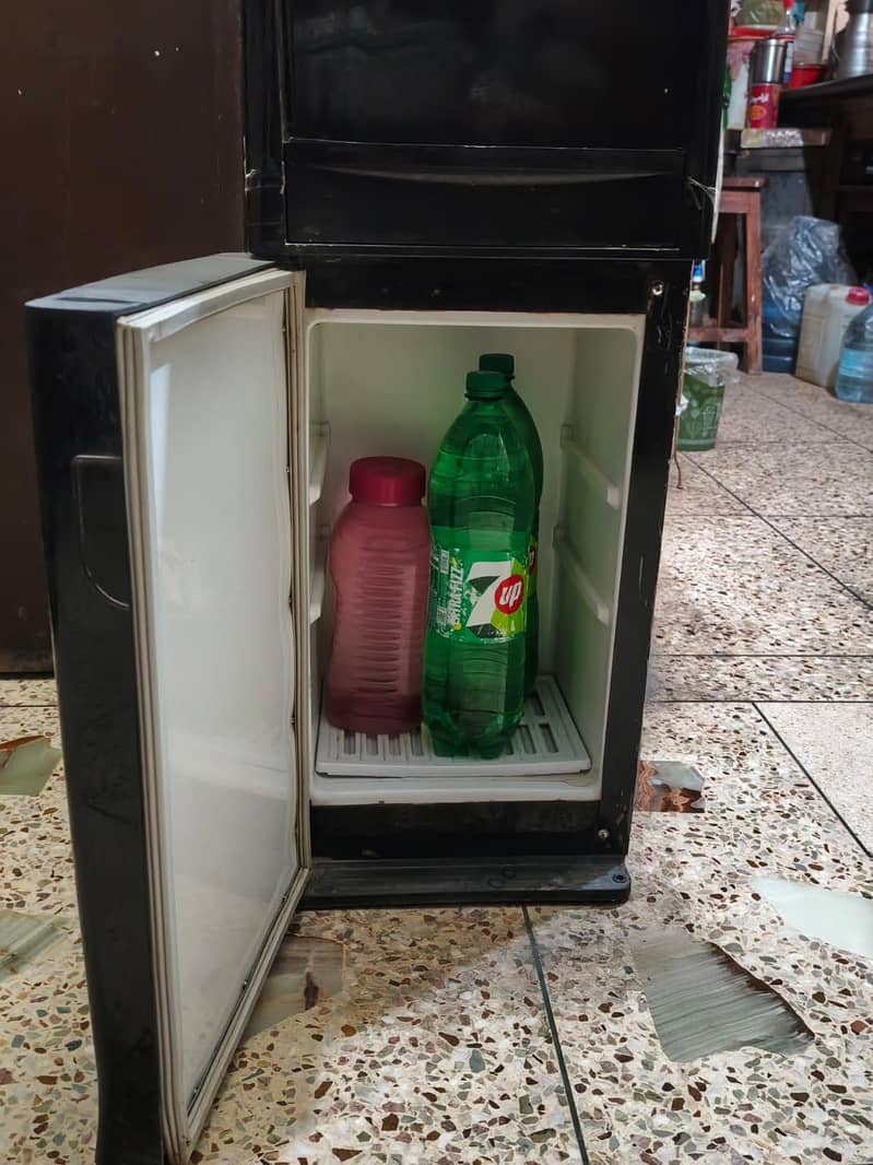 "ORIENT WATER DISPENSER" 1
