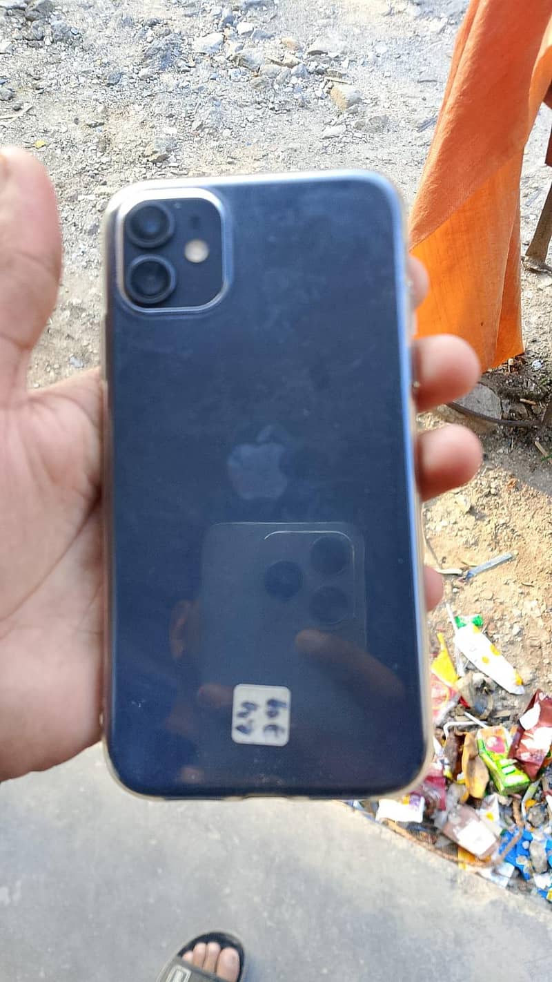 Apple iPhone 11 0