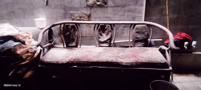 setti set with tables