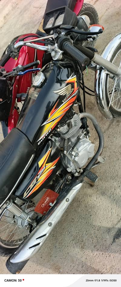 Honda 125 Awesome condition o3o2'o873485