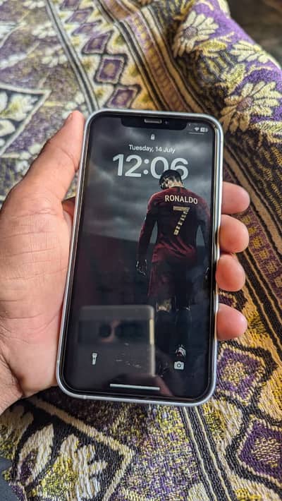 iPhone XR convert 17 pro