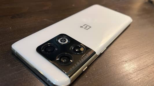 One Plus 10 Pro White Panda Edition