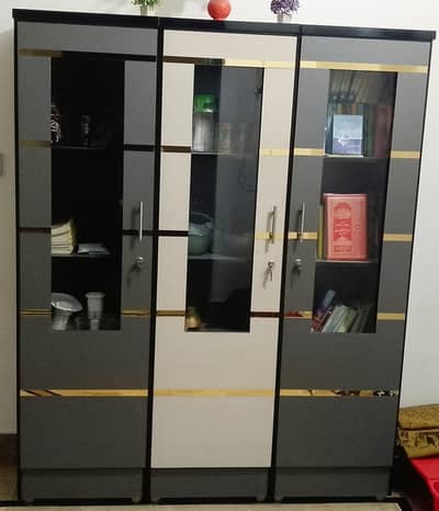 bedroom set and divider(4 piece furniture)