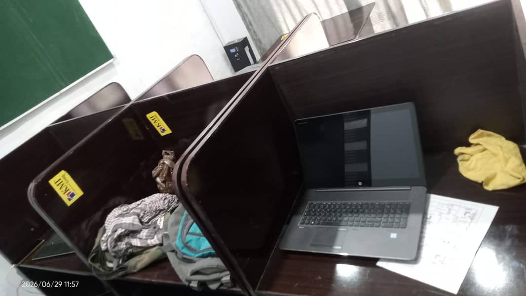 Office Workstation ,  clusters ,work station ,working table . table 4