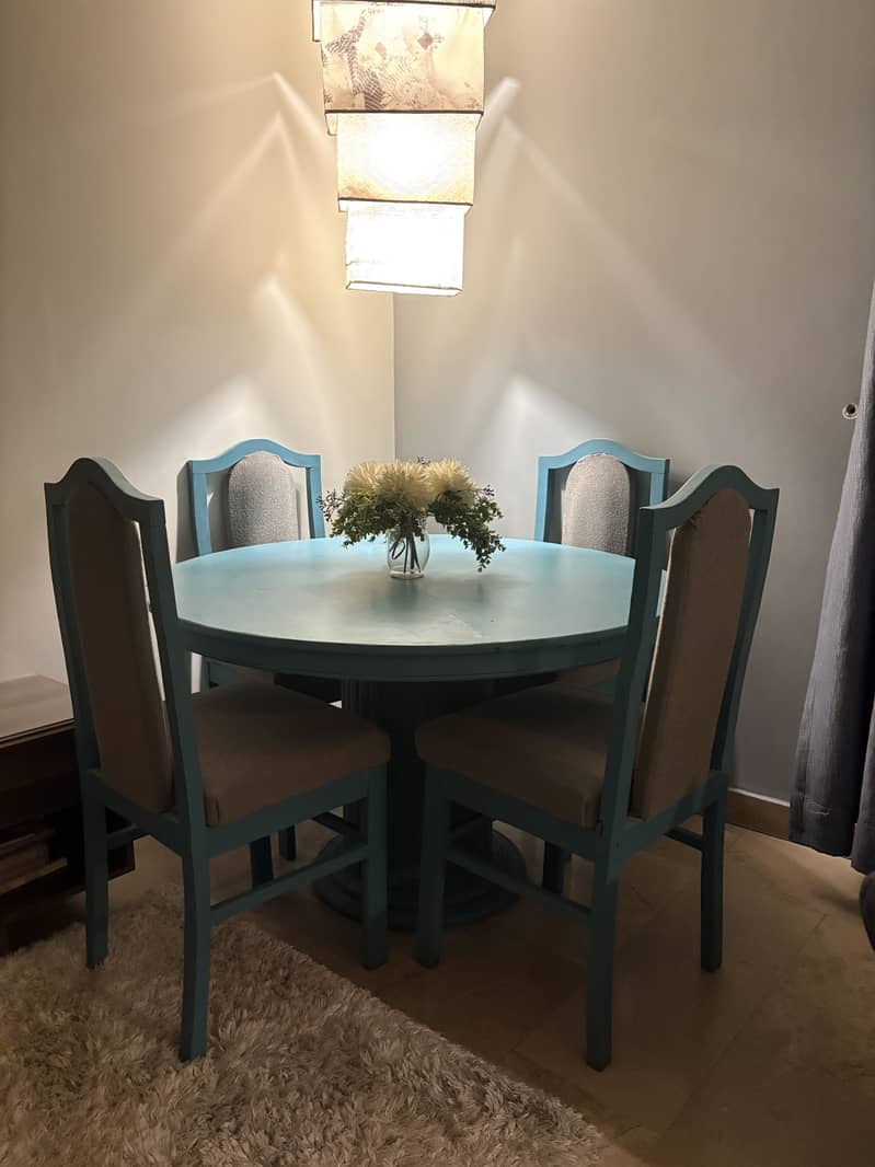 DINING TABLE 4 Seater 0