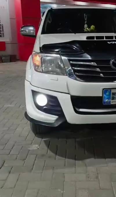 Toyota Hilux 2016