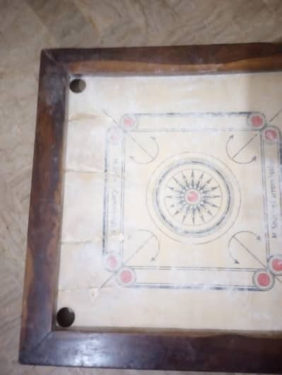 carrom bord
