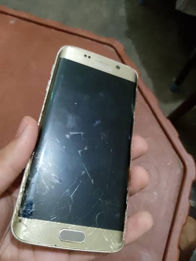 ksi ka pnal chnge hna kisi ki btry chnge honi moble sab board on hai