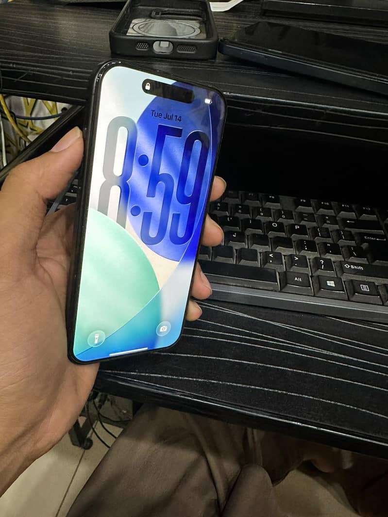 Apple iPhone 15 Pro 6