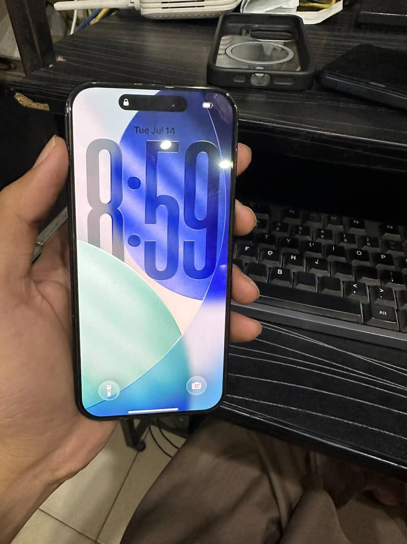 Apple iPhone 15 Pro 8