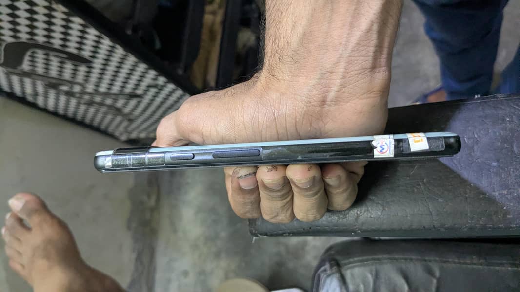 Google Pixel 6a 5