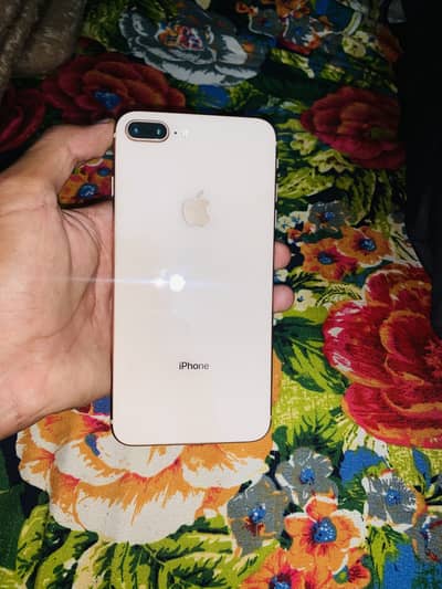 iPhone 8 Plus For Sale contact only on WhatsApp ( 03435773021 )
