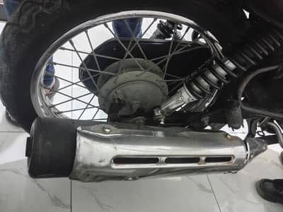 YB 125 Z