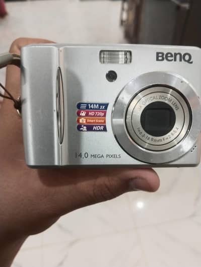 I'm selling my camera 