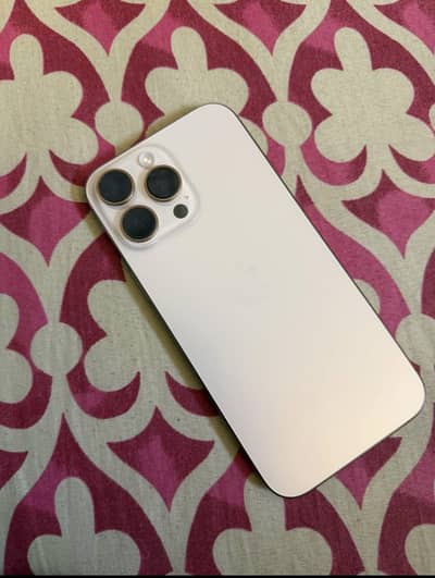Apple iPhone 16 Pro Max