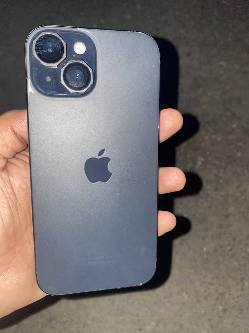 Apple iPhone 15 5