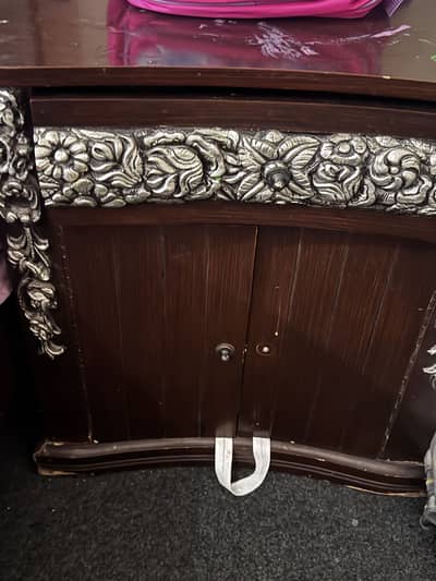 SIDE TABLES CARVED