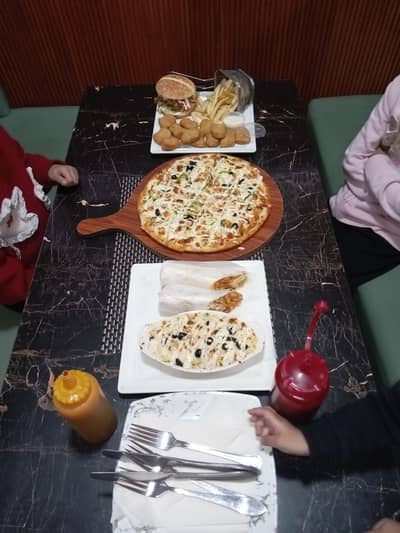 Pizza Delivery k keyae Rider required hain(0341 5241311 whatsap