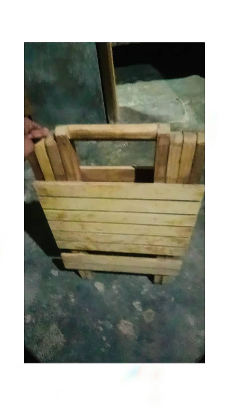 folding table 0