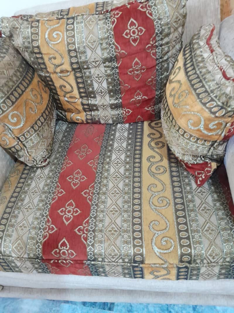 2 Sofa Sets 3